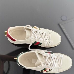 Gucci White Leather Sneakers with Red and Green Accents